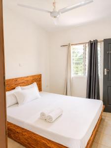 Cozy Swahili Cottage by the Beach in Diani