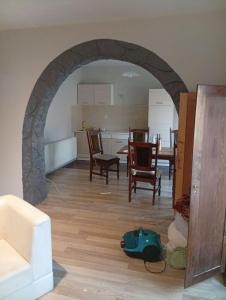 Klemen House