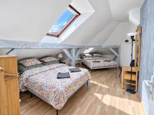Roof Apartments and Parking Assistance