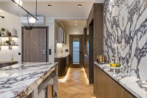 Acropolis Luxury Penthouse with Private Jacuzzi