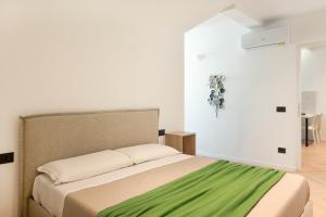 Exclusive Violet Apartment - Como Center - Station