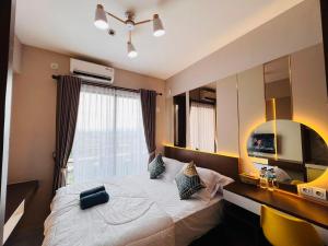 Sky House Apartment BSD Tower Leonie with Smart TV 43 inch by Zora Nara Living