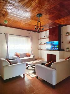 Larami House Narok