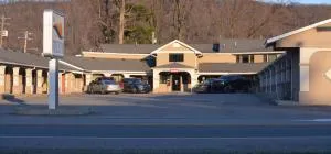 Travelers Inn - New Matamoras