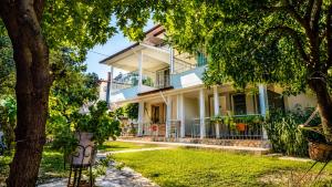 Bucak Apart Hotel Göcek Beach 1 km