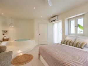 Naxia Gaia Suites