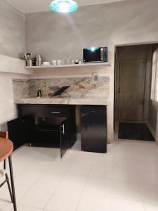 Casa Labardini #3 Private Patio Suite with Kitchen & Bath