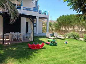 MITOS Luxury Apartment Next to the Sea