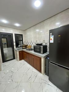 Appartement moderne avec garage privé et ascenseur Témara