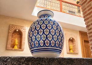 Riad Hna Ben Saleh - Traditional Guest House near Jemaa el-Fnaa Square