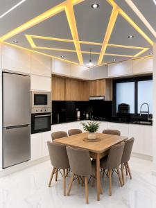 Suite parentale et 2 chambres Luxe Moderne a 5 min de la plage