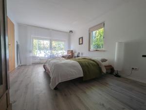 La Maison sur la Colline - Ökologische Ferienwohnung mit Garten und Aussicht