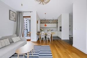 Warsaw Green Żoliborz Apt - Parking & Balcony by Rentujemy