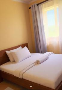 AURASTAYs