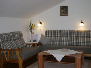 One-Bedroom Apartment with Balcony - Attic room in Gästehaus Wolfgang