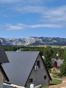 Sajns 1 Durmitor Chalets