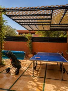 Villa Julia Golf Pool Breakfast