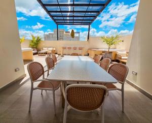 Calatt Rooftop Stay near 5th Avenue