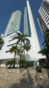 Remodeled and luxurious oceanfront apartment