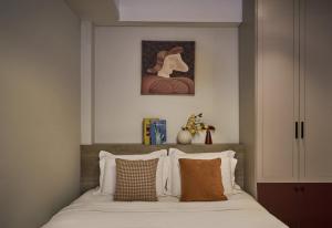 Lucian A Hotel