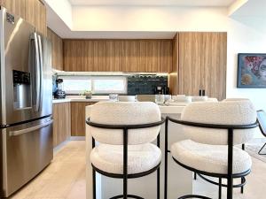 Harbor 171 Unit 2209 – 22nd Floor Oceanview Condo with Rooftop Pool & Gym