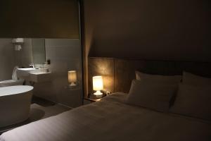 Beachfront Paradise with Ocean & Mountain Views - Cat Ba Resort