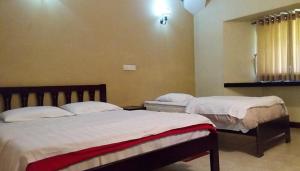 Nuwara eliya lake gregory bungalow