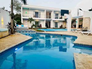 Amazing 12BR villa with 4 master rooms