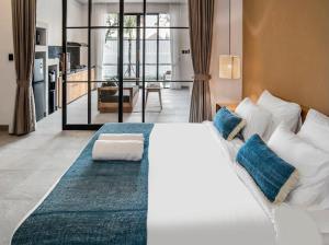 4Gadis Apartment Canggu