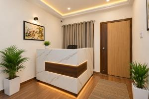 Hotel Lakeview Madhapur Near Inorbit Mall & Hitech City