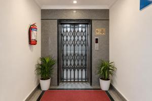Hotel Lakeview Madhapur Near Inorbit Mall & Hitech City