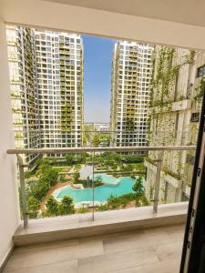 2BR Luxury Apartment LUMIERE Grand Park