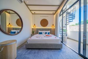 Private pool villa with jungle rooftop