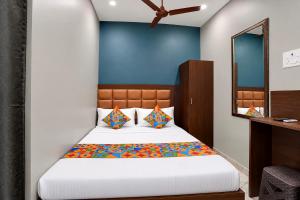 FabHotel Senthur Murugaan Residency