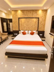Shri Sai Hotel Azamgarh Near Roadway Bus Stand