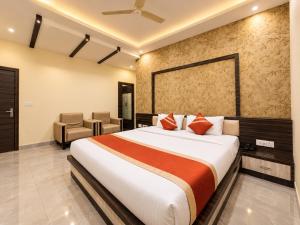 Shri Sai Hotel Azamgarh Near Roadway Bus Stand