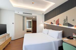 MAXONE Rota Wahid Hasyim