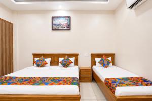 FabHotel HKD Divine Stay