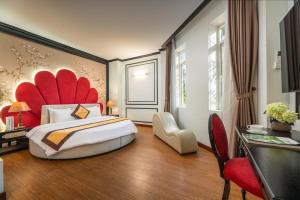 Sunny Hotel