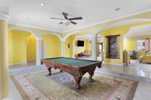 Hospitality Expert VSV 6BR Pool Beach