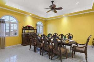 Hospitality Expert VSV 6BR Pool Beach