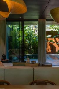 Raw Tropical Villas - Walk to Beach