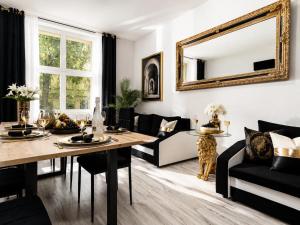 Luxury Lion Suite