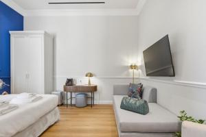 Hospi Living Empire Suites