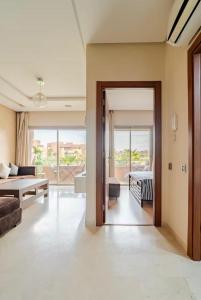 Luxury Apartment with Pool & Golf view