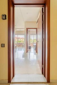 Luxury Apartment with Pool & Golf view