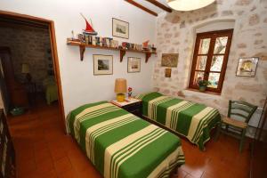 Danaes Stone House