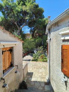 Danaes Stone House
