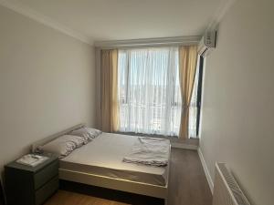 All Rooms Air-Conditioned Brand-new apartment with natural gas heating