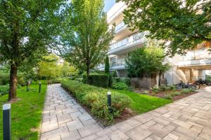 Wilanów Sarmacka Homely Apartment by BookingHost
